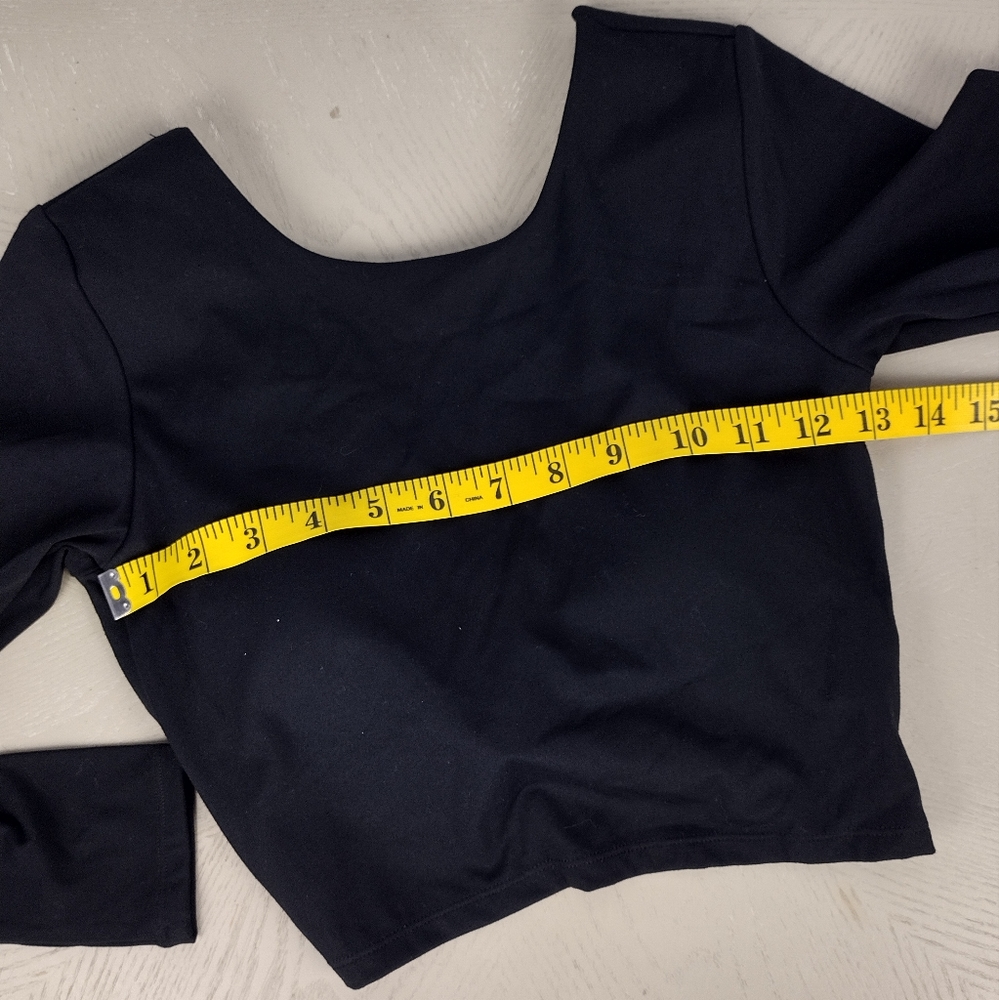 NWOT Black Long Sleeve Crop Top - Picture 3 of 7